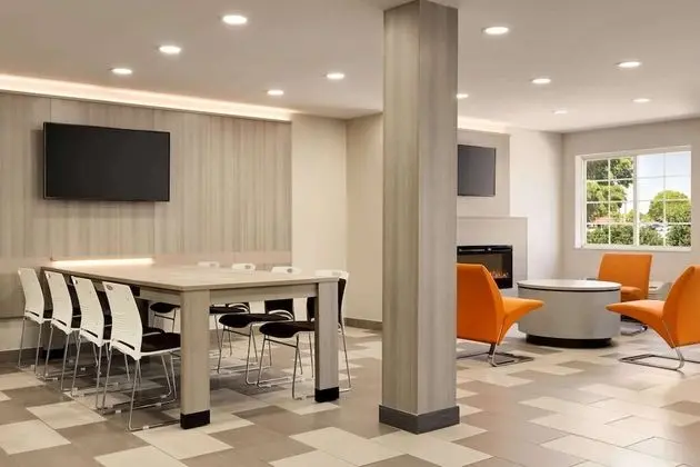 Microtel Inn & Suites by Wyndham Raleigh - Yerinde Yemek