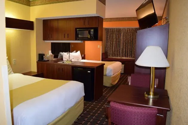 MICROTEL INN & SUITES BY WYNDHAM ROCK HILL/CHARLO