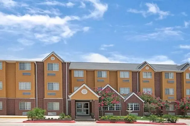 MICROTEL INN & SUITES BY WYNDHAM SAN ANTONIO NORT