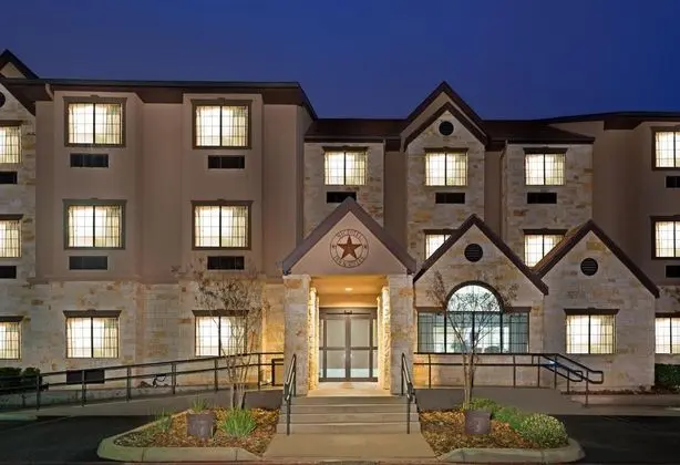 MICROTEL INN & SUITES BY WYNDHAM SAN ANTONIO BY S