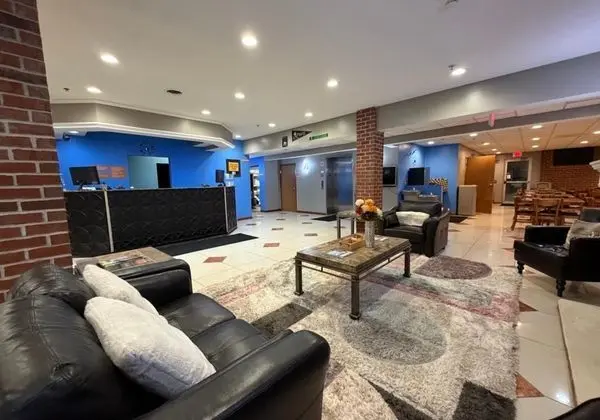 MICROTEL INN & SUITES BY WYNDHAM SOUTH BEND/AT NO - Lobi