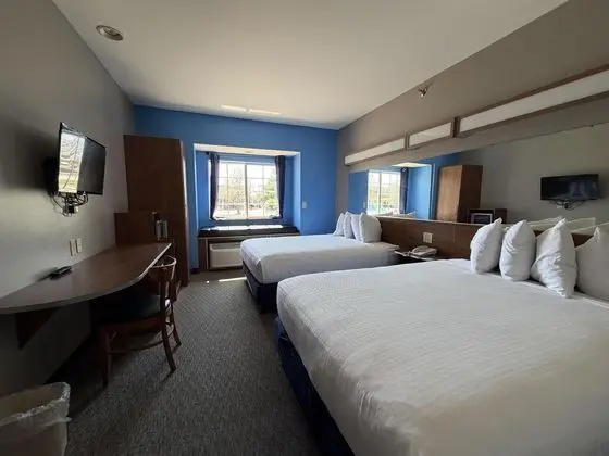 MICROTEL INN & SUITES BY WYNDHAM SOUTH BEND/AT NO - Öne Çıkan Resim