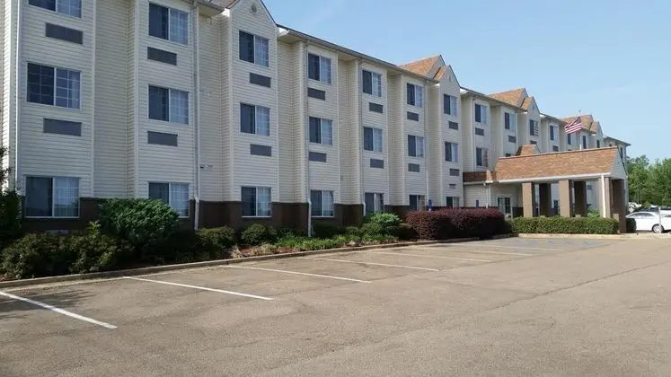MICROTEL INN & SUITES BY WYNDHAM STARKVILLE