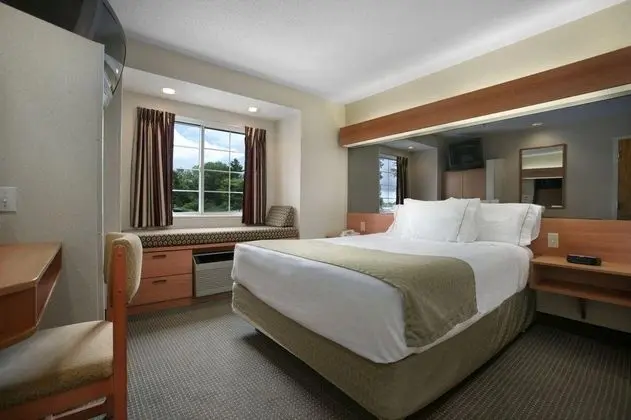 MICROTEL INN & SUITES BY WYNDHAM UNCASVILLE - Genel