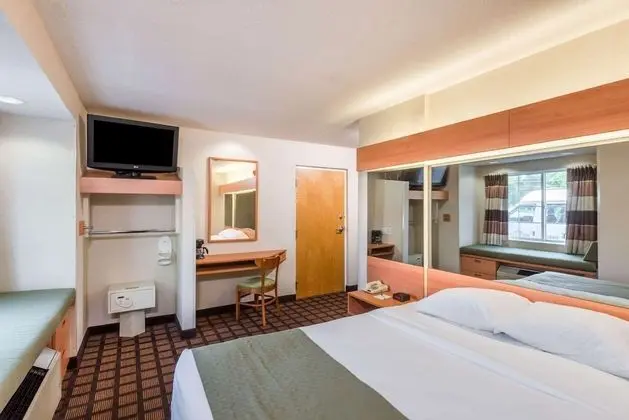 MICROTEL INN & SUITES BY WYNDHAM UNCASVILLE - Oda