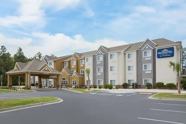 Microtel Inn & Suites by Wyndham Walterboro - Dış Mekan