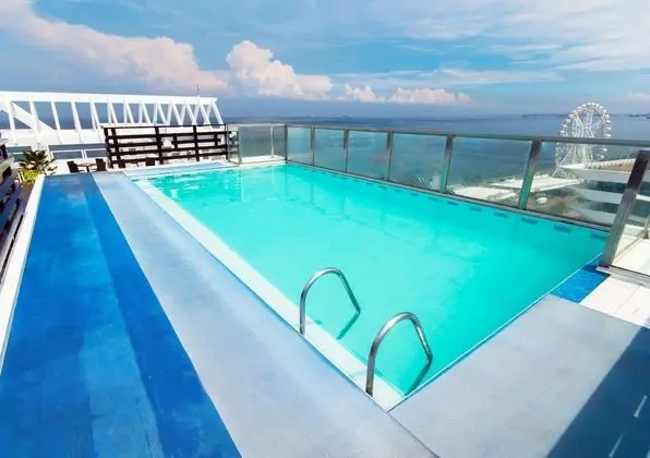 Microtel by Wyndham Mall of Asia - Havuz
