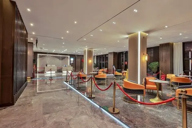 Microtel by Wyndham Sanya Dadonghai - Lobi