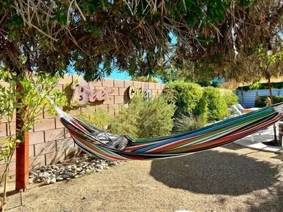 Mid Century Ranch - Dış Mekan