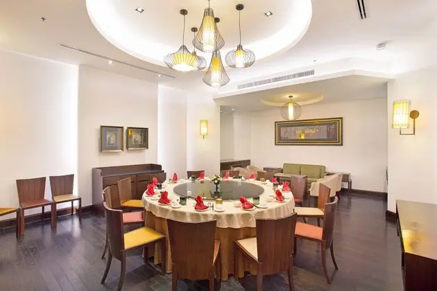 Mida Grande Hotel Dhavaravati Nakhon Pathom - Yeme / İçme