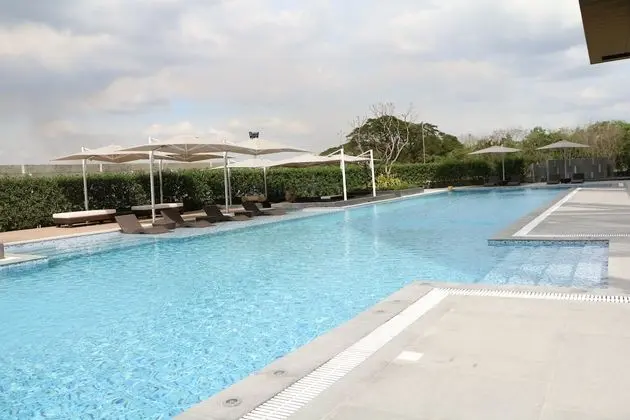 Midori Clark Hotel and Casino - Havuz
