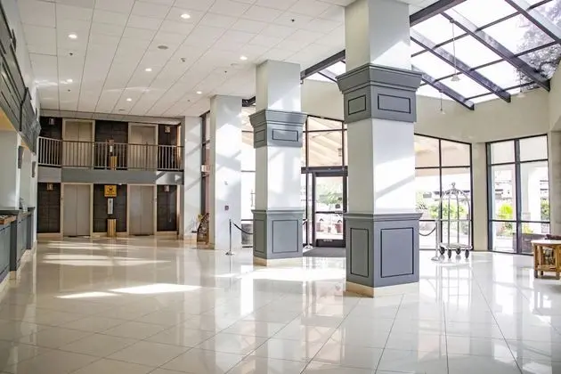 Midtown Garden Phoenix Hotel - Lobi