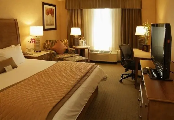 Midtown Garden Phoenix Hotel - Oda
