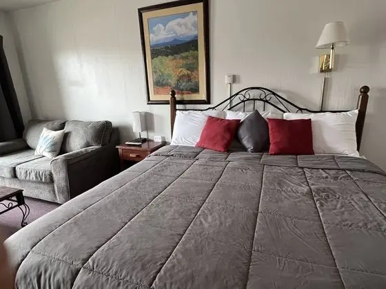 Midtown Inn & Suites - Oda