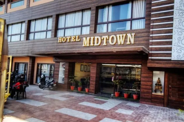 Hotel Midtown by Royal Collection - Dış Mekan