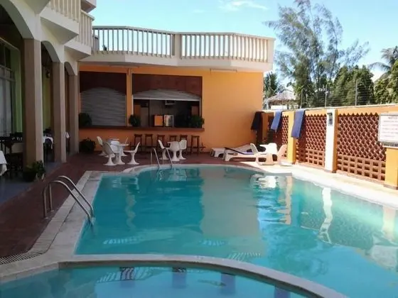 Midview Hotel-Nyali - Havuz
