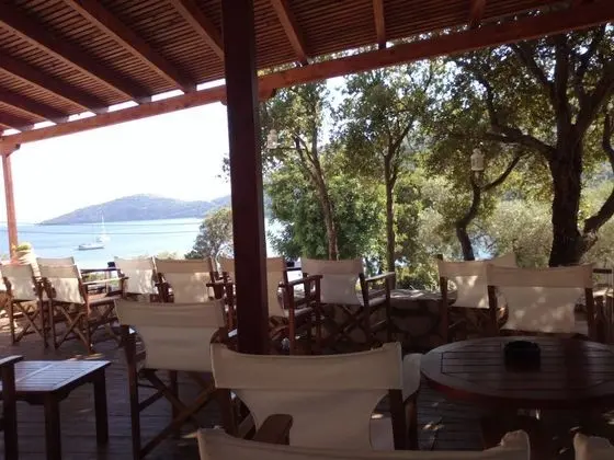 Mikros Gialos Apartments - Yerinde Yemek