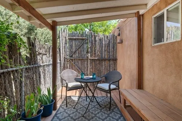 Milagro - Walk Anywhere In Santa Fe From This Beautiful Remodeled Apartment