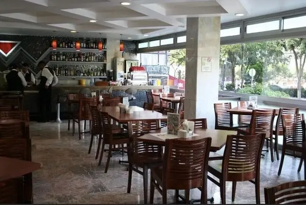 Hotel Milan - Yerinde Yemek