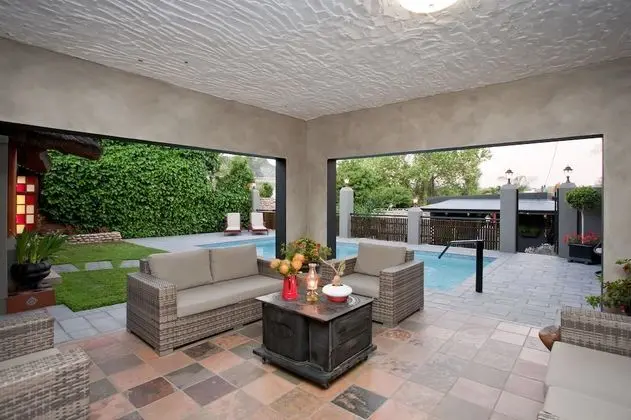 Miles B&B Guesthouse