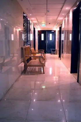 Milestone Hotel Apartment - Lobi