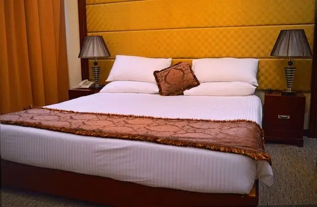 Milestone Hotel Apartment - Oda