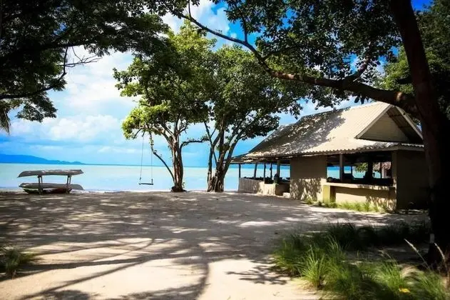 Milky Bay Resort