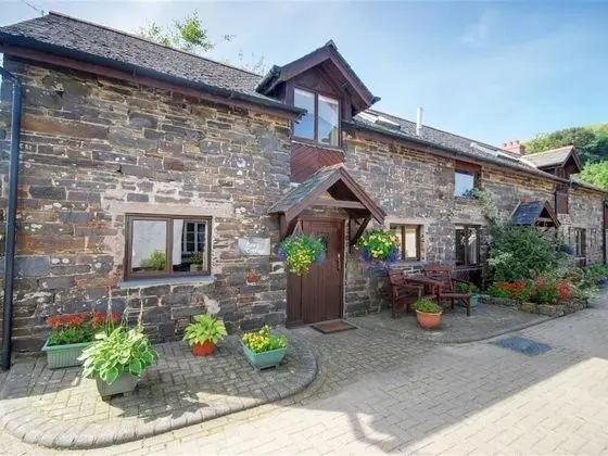 Mill Court Swimbridge