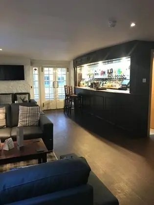 The Mill House Hotel - Lobi