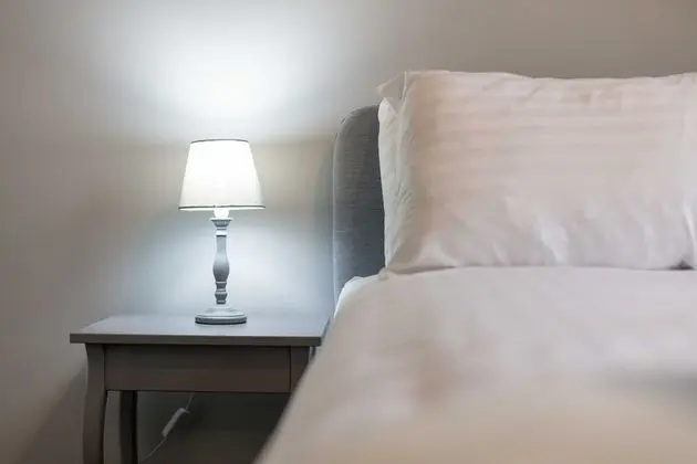 Millbrae Residence - Donnini Apartments - Oda