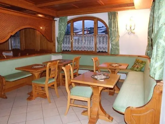 Millenium Hotel - Lobi