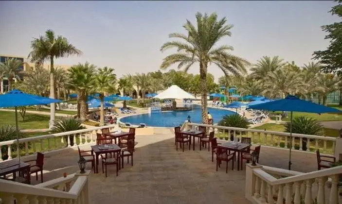 Millennium Central Mafraq Abu Dhabi - Havuz