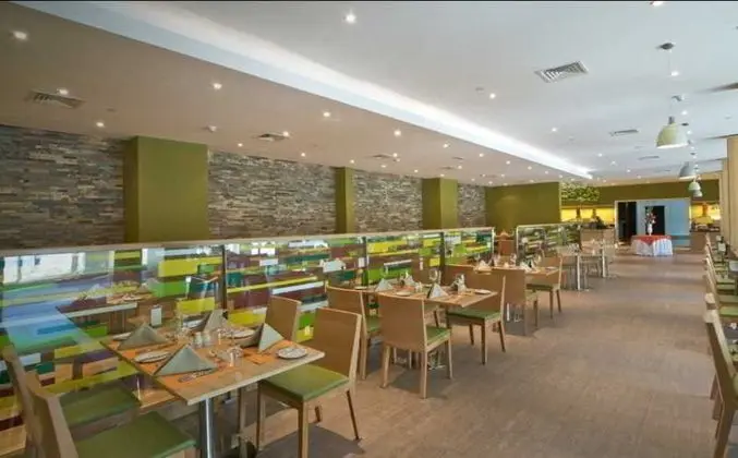 Millennium Central Mafraq Abu Dhabi - Yeme / İçme