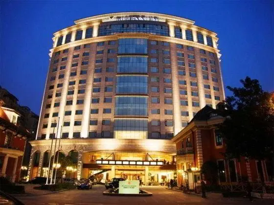 Millennium Chengdu - Genel