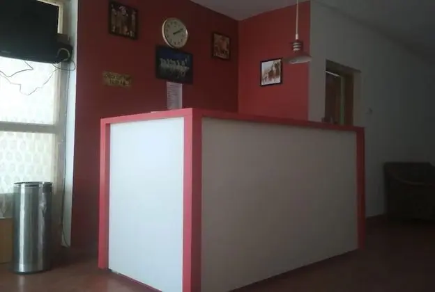 Millennium Guest House And Hotel - Lobi