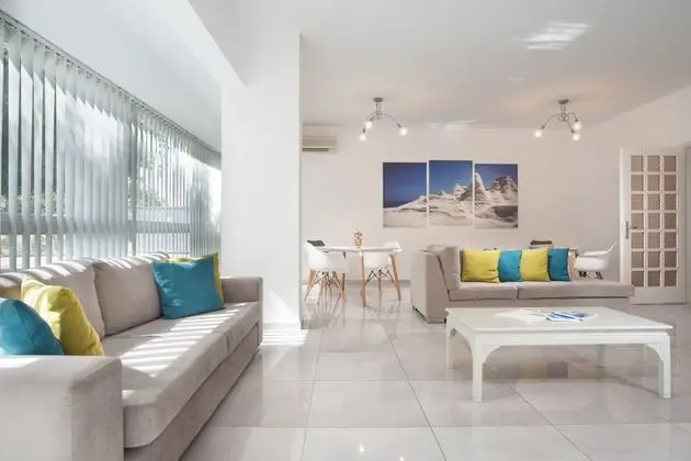Milos Hotel - Lobi