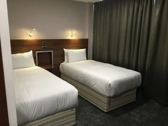 Milton Manchester Hotel - Oda