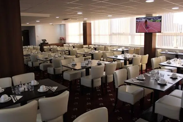 Milton Manchester Hotel - Yerinde Yemek
