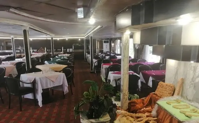 Mimi and Diamond Hotel - Yerinde Yemek