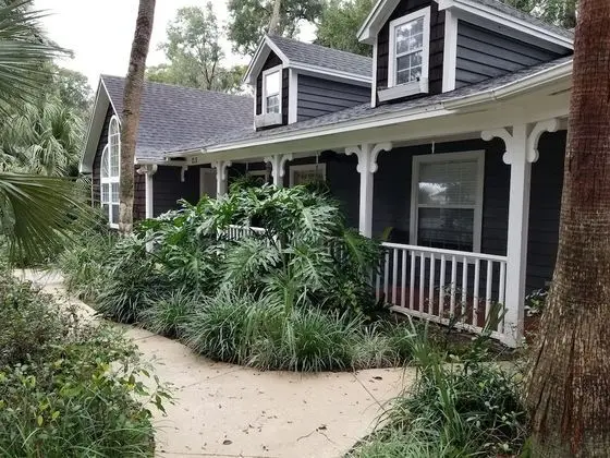 Mimosa Cottage