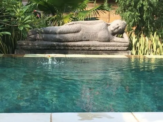 Minabali Bunga'lo - Havuz