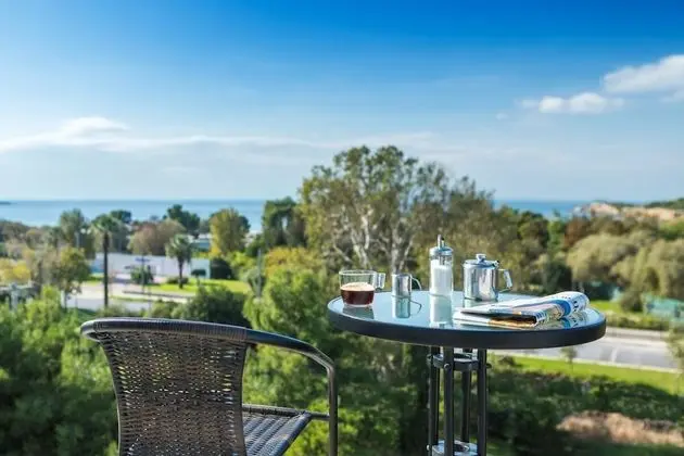 Minavra Hotel