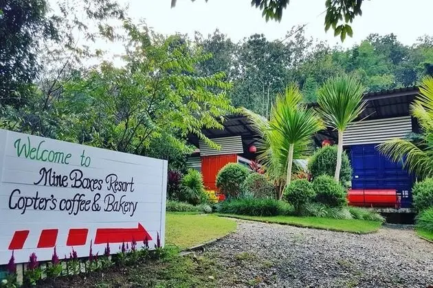 Mine Boxes Resort