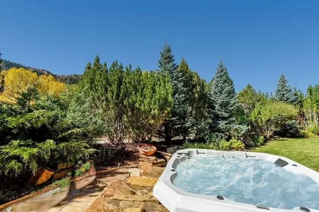 Miners Trail Road Home by iTrip Vacations Aspen Snowmass - Spa