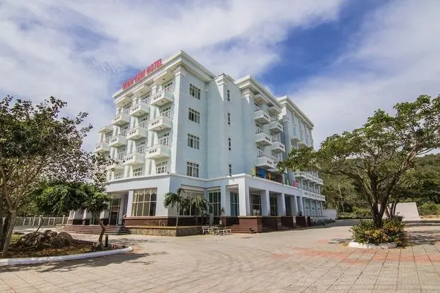 Minh Dam Hotel & Restaurant - Dış Mekan