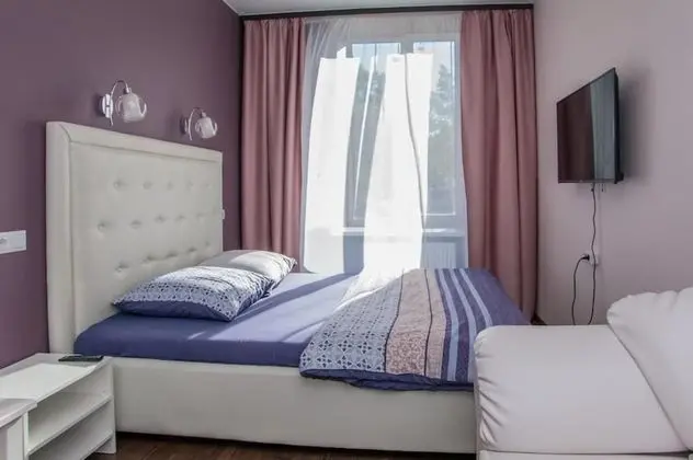 Mini-hotel on Bukharestskaya