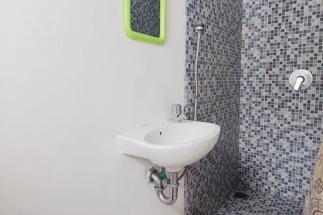 Mini Simply Studio With No Kitchen At Aeropolis Apartment - Banyo Tipleri