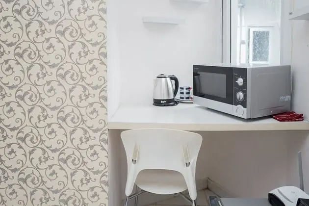 Mini Simply Studio With No Kitchen At Aeropolis Apartment - İç Mekan
