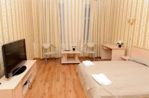 Mini-Hotel on Sredny Prospekt V.O