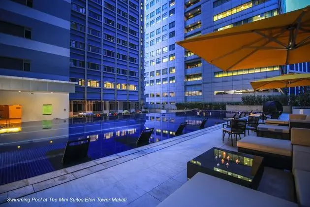 The Mini Suites - Eton Tower Makati - Havuz